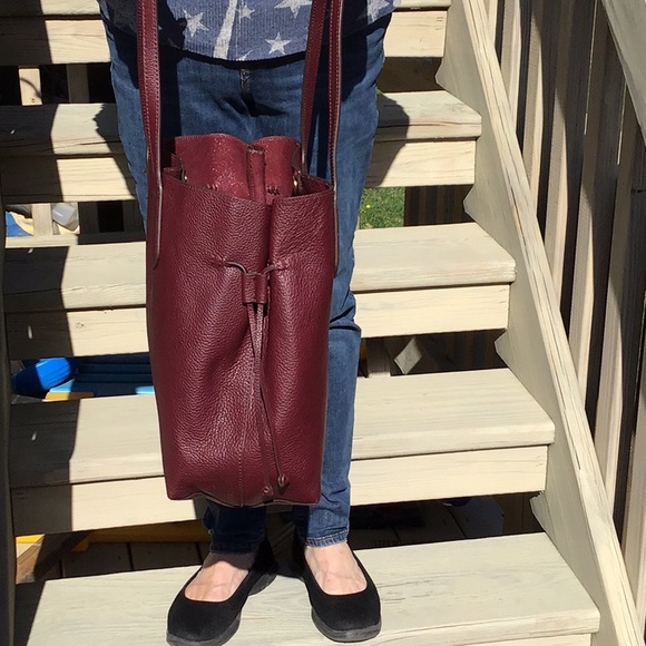 Banana Republic Leather Unstructured Tote Red - Picture 3 of 10